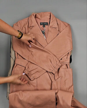 Фотография  483 - Ветровки женские CAN 104#12 кг оптом в Салехарде и Ямало-Ненецком АО