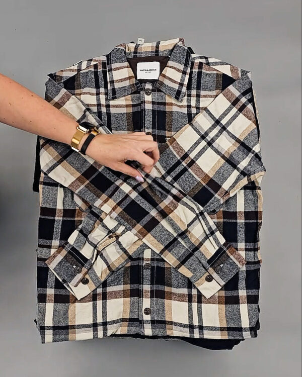 Фотография  148 - JACK JONES Men Winter mix 075#20 кг, ЛОТ № СТ-9444 оптом в Салехарде и Ямало-Ненецком АО