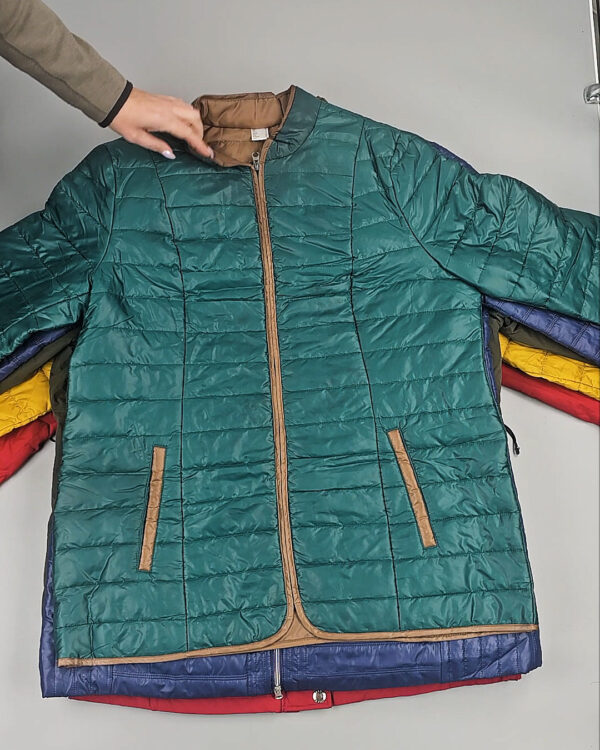 Фотография  516 - Куртки#25 кг, ЛОТ № СХ-0170 оптом в Салехарде и Ямало-Ненецком АО