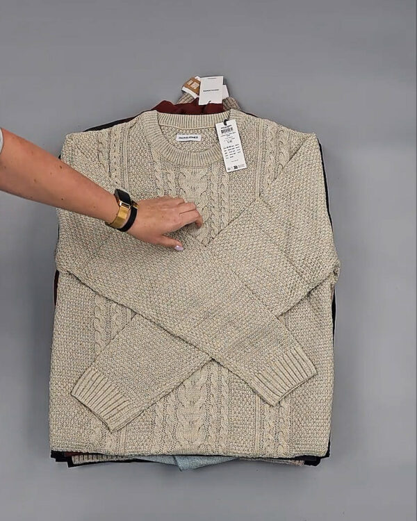 Фотография  673 - JACK JONES Men Winter mix 075#20 кг, ЛОТ № СТ-9442 оптом в Салехарде и Ямало-Ненецком АО