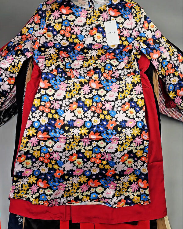 Фотография  693 - VILA Winter MIX 064#15 кг, ЛОТ СТ-9815 оптом в Салехарде и Ямало-Ненецком АО