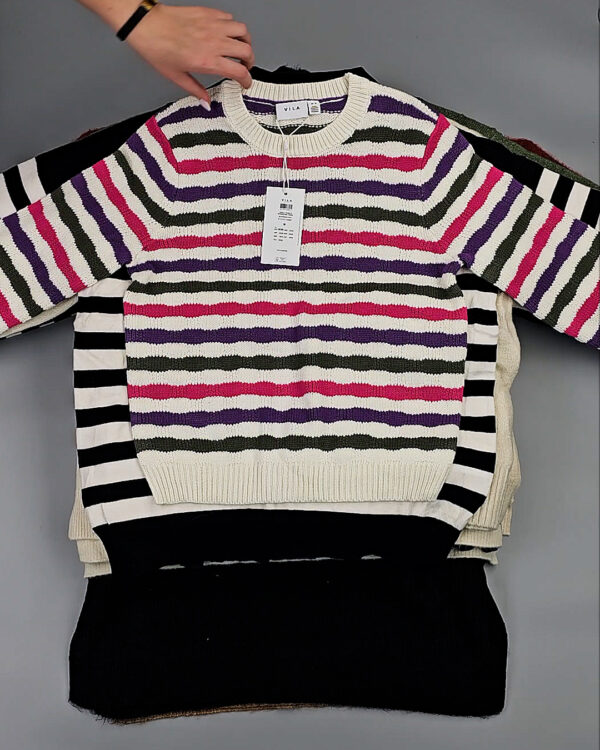 Фотография  958 - Джемпера VILA W 104#7 кг, ЛОТ СТ-9991 оптом в Салехарде и Ямало-Ненецком АО