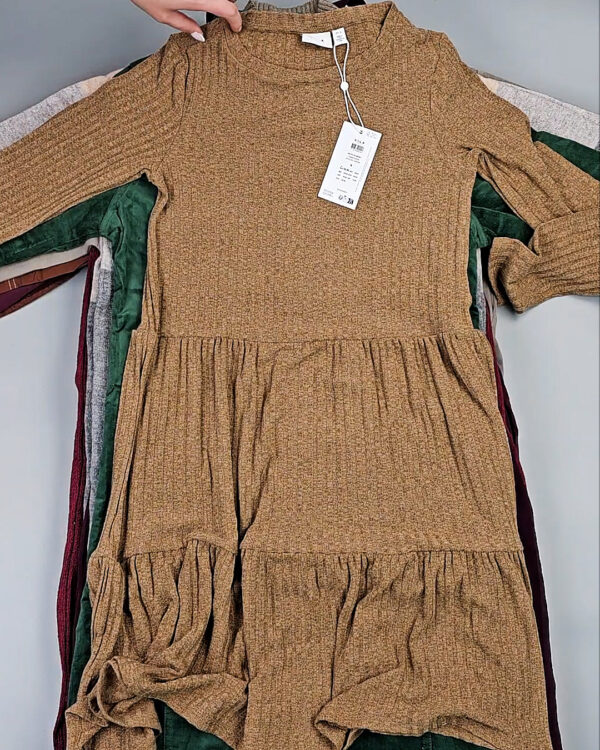 Фотография  728 - Платья Bestseller+DK Winter 035#7 кг, ЛОТ СТ-9997 оптом в Салехарде и Ямало-Ненецком АО