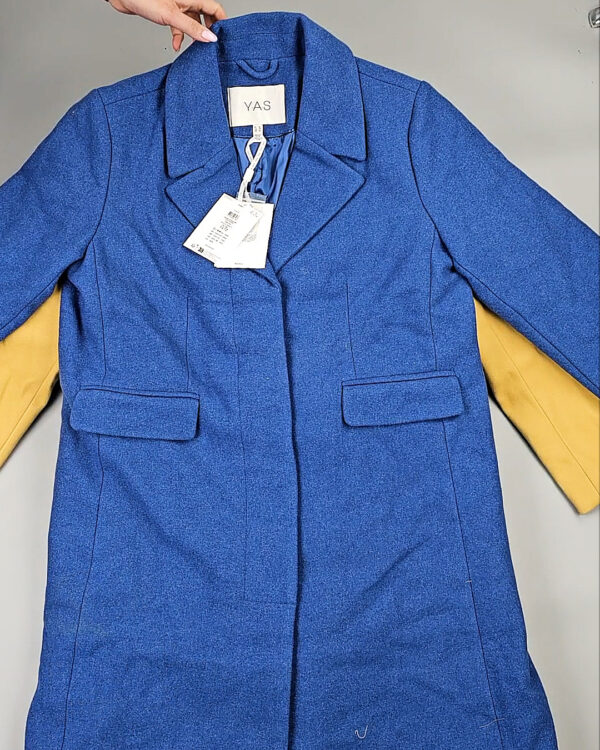 Фотография  651 - Пальто Bestseller 045#10 кг, ЛОТ СТ-9847 оптом в Салехарде и Ямало-Ненецком АО