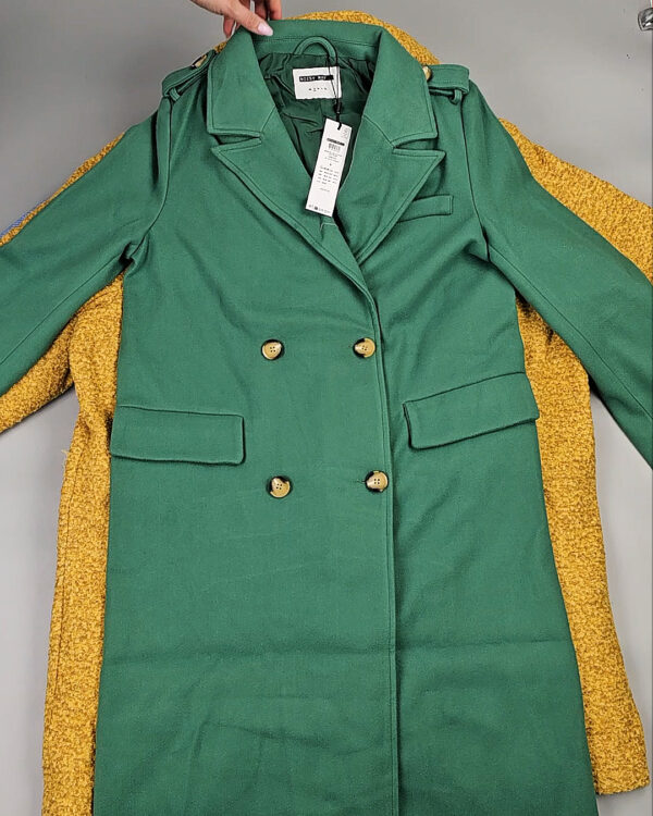 Фотография  845 - Пальто Bestseller 045#10 кг, ЛОТ СТ-9845 оптом в Салехарде и Ямало-Ненецком АО