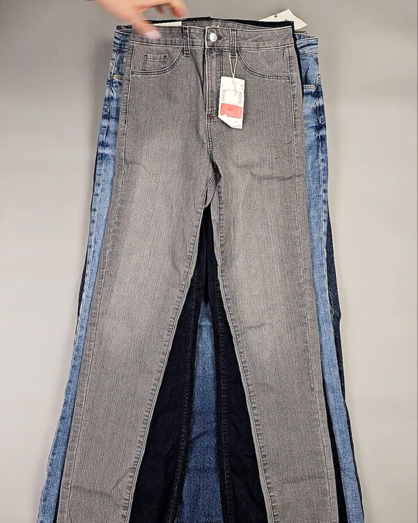 Фотография  579 - Джинсы C&A ж/м#10 кг, ЛОТ СТ-9865 оптом в Салехарде и Ямало-Ненецком АО