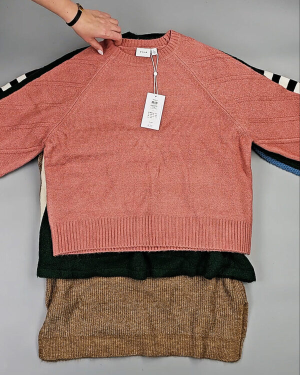 Фотография  331 - Джемпера VILA W 104#7 кг, ЛОТ СТ-9994 оптом в Салехарде и Ямало-Ненецком АО