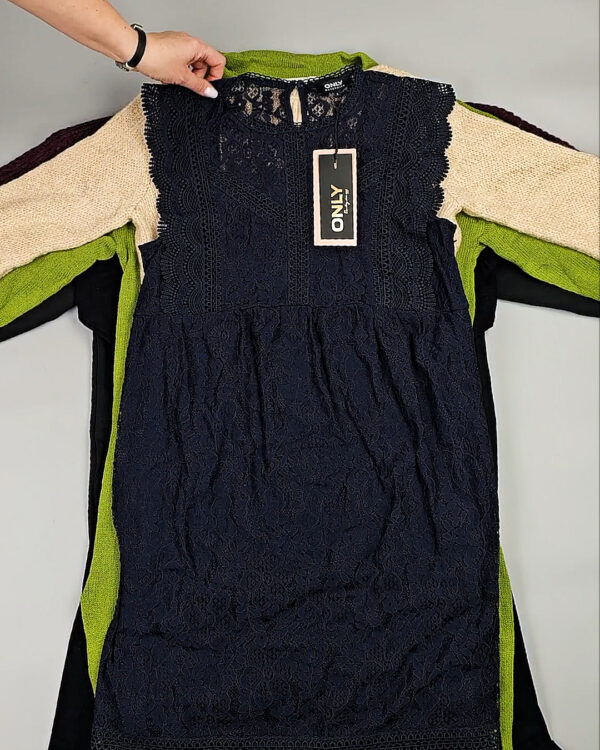 Фотография  750 - Платья Bestseller+DK Winter 035#7 кг, ЛОТ СТ-10000 оптом в Салехарде и Ямало-Ненецком АО