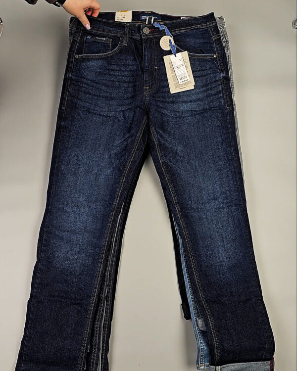 Фотография  537 - Джинсы BLEND HE 075#10 кг оптом в Салехарде и Ямало-Ненецком АО