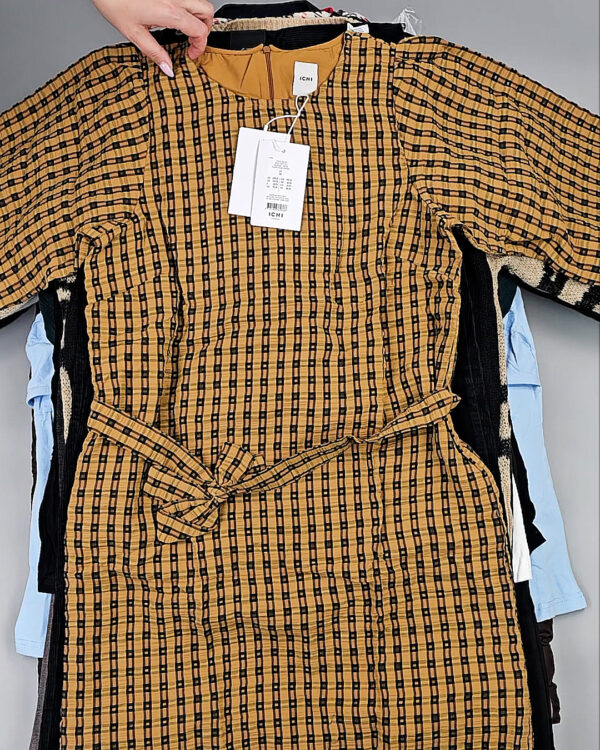 Фотография  343 - DK, Bestseller + Winter mix#15 кг, ЛОТ СТ-9957 оптом в Салехарде и Ямало-Ненецком АО