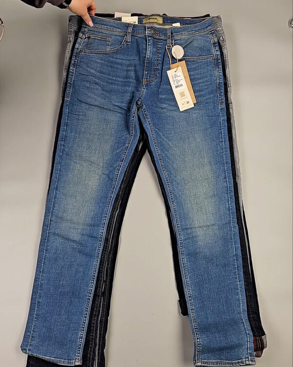 Фотография  703 - Джинсы BLEND HE 075#10 кг оптом в Салехарде и Ямало-Ненецком АО