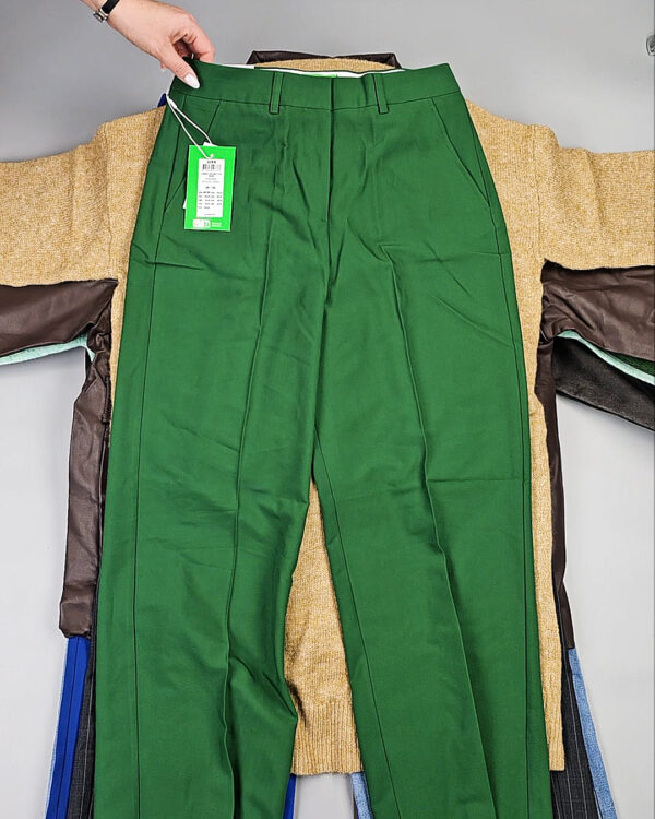 Фотография  943 - JACK JONES Women Winter mix 075 #15 кг, ЛОТ СТ-9959 оптом в Салехарде и Ямало-Ненецком АО