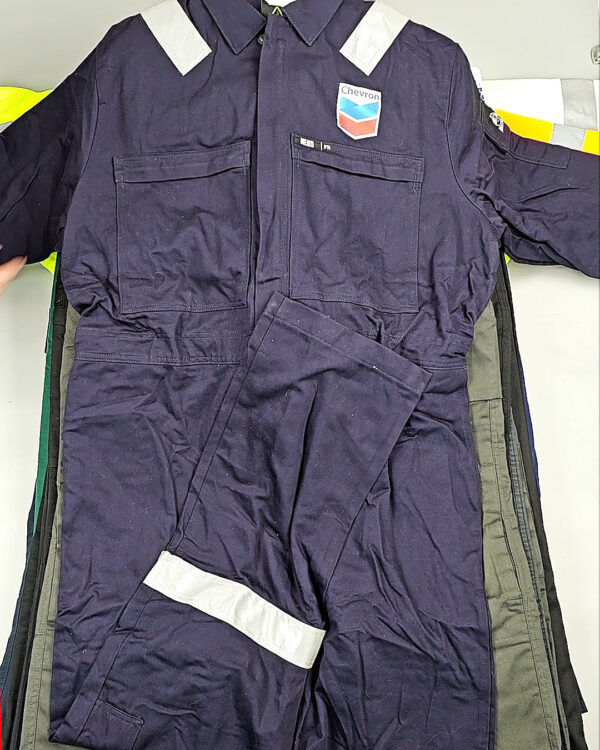 Фотография  802 - Рабочая одежда mix БМ#25 кг, ЛОТ СХ-0188 оптом в Салехарде и Ямало-Ненецком АО