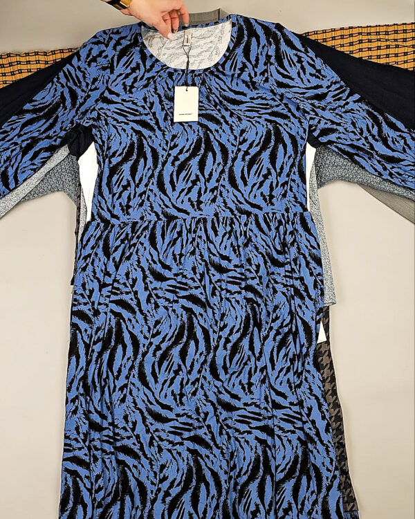 Фотография  843 - DK, Bestseller + Winter mix#15 кг, ЛОТ СТ-9955 оптом в Салехарде и Ямало-Ненецком АО